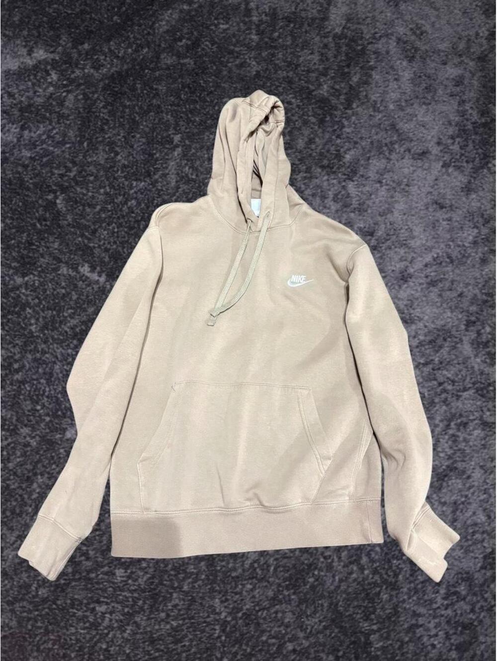 Nike tan hoodie 🤎